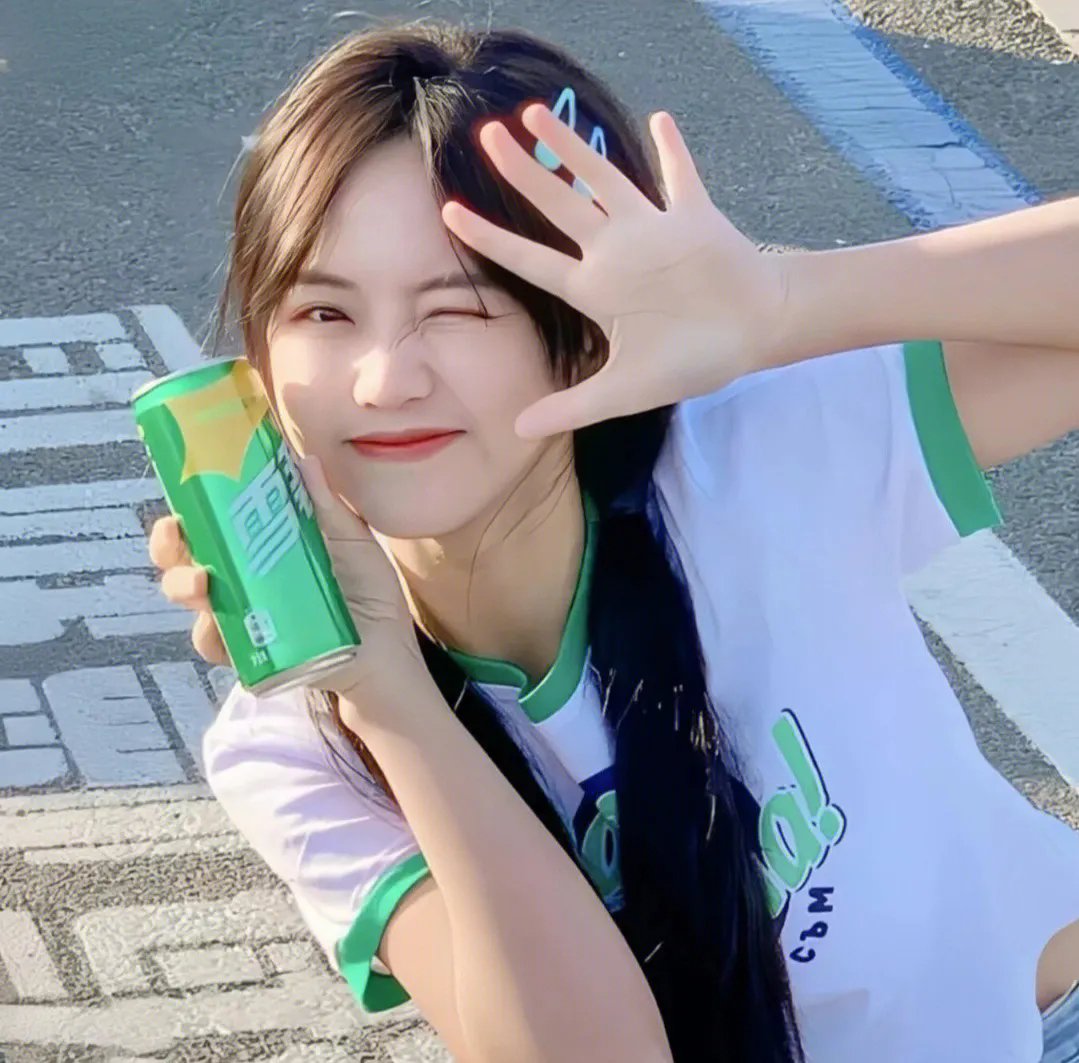 来自星星的少女封面